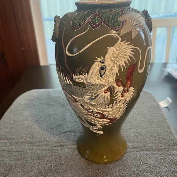 Moriage Vase - Picture 2 of 9